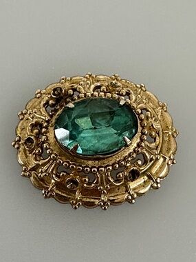 Coro Vintage Gold-Tone Brooch with Deep Green Oval Stone